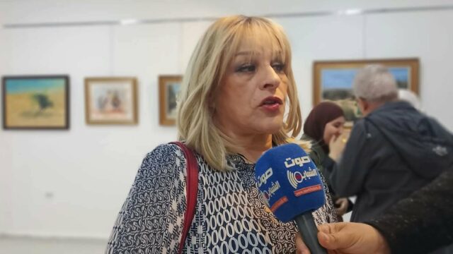 زهية حشاش.. من واقعية اللون إلى حرية التجريد، رحلة تشكيلية من قسنطينة إلى العالمية