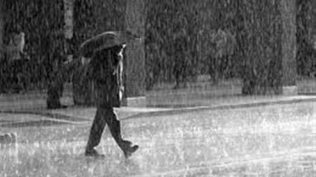 اليوم: أمطار متفرقة والحرارة بين 22و32 درجة