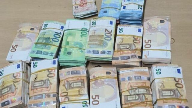 معبر رأس جدير: إحباط محاولة تهريب 450 ألف أورو