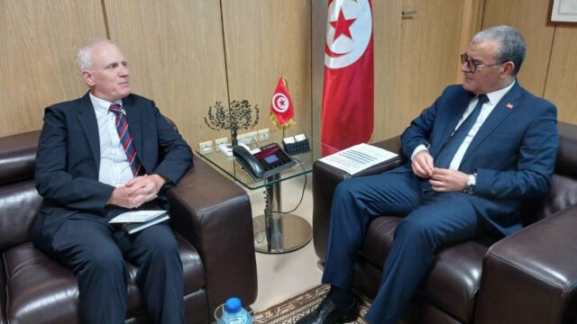 وزير الاقتصاد والتخطيط يلتقي المدير الجديد لمكتب مجموعة البنك الدولي بتونس